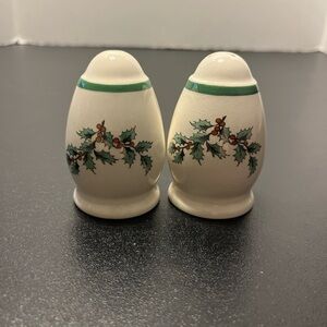 Spode Christmas Tree Salt Pepper Shakers Holly Mistletoe 3" Porcelain